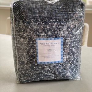 Annie Selke/Pine Cone Hill Eren Quilt (King) and Euro Shams